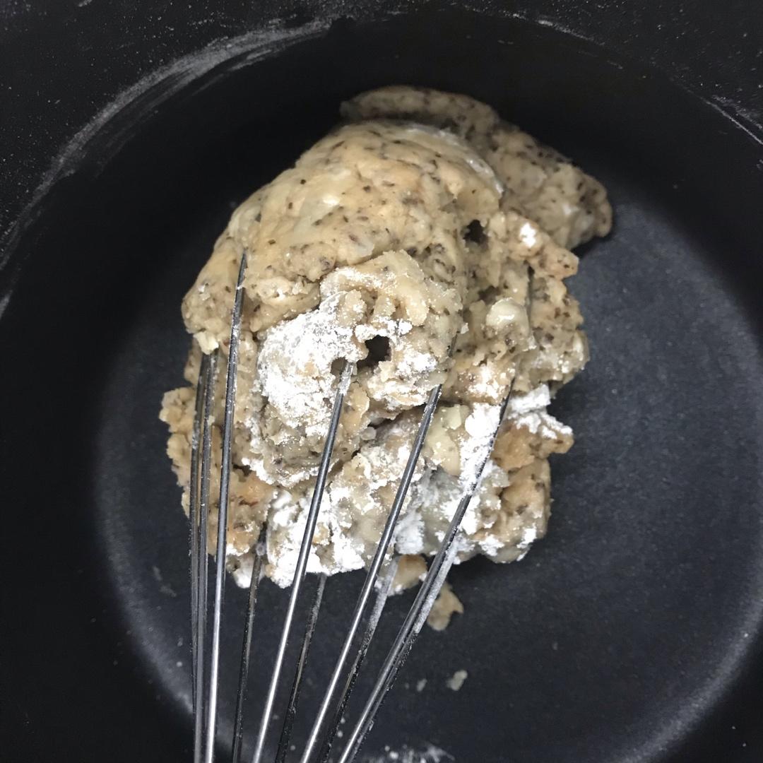 一个栗子卷（红茶蛋糕体）