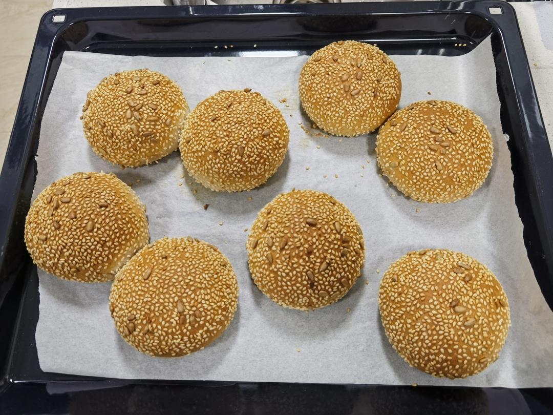 一顿吃俩，只需一次发酵杂粮全麦汉堡胚