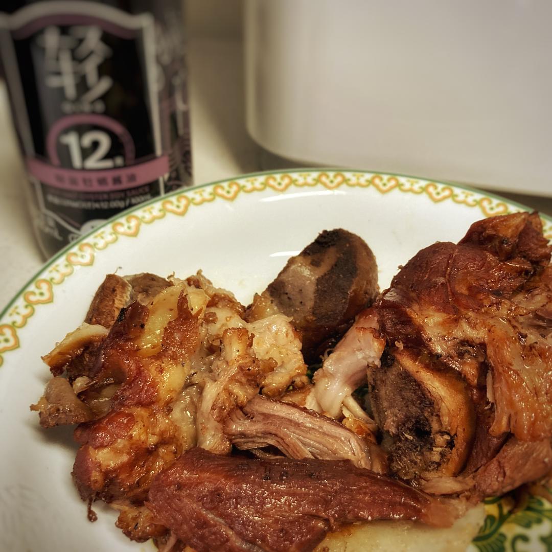 香茅炖猪棒骨的做法