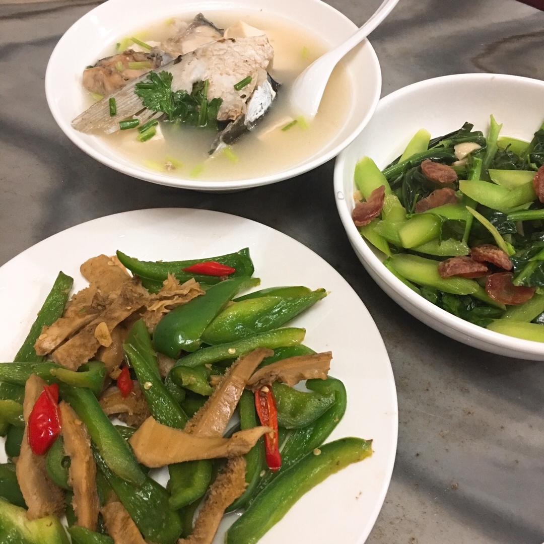 鱼头豆腐汤