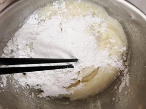 土豆芝士糯米饼的做法 步骤3