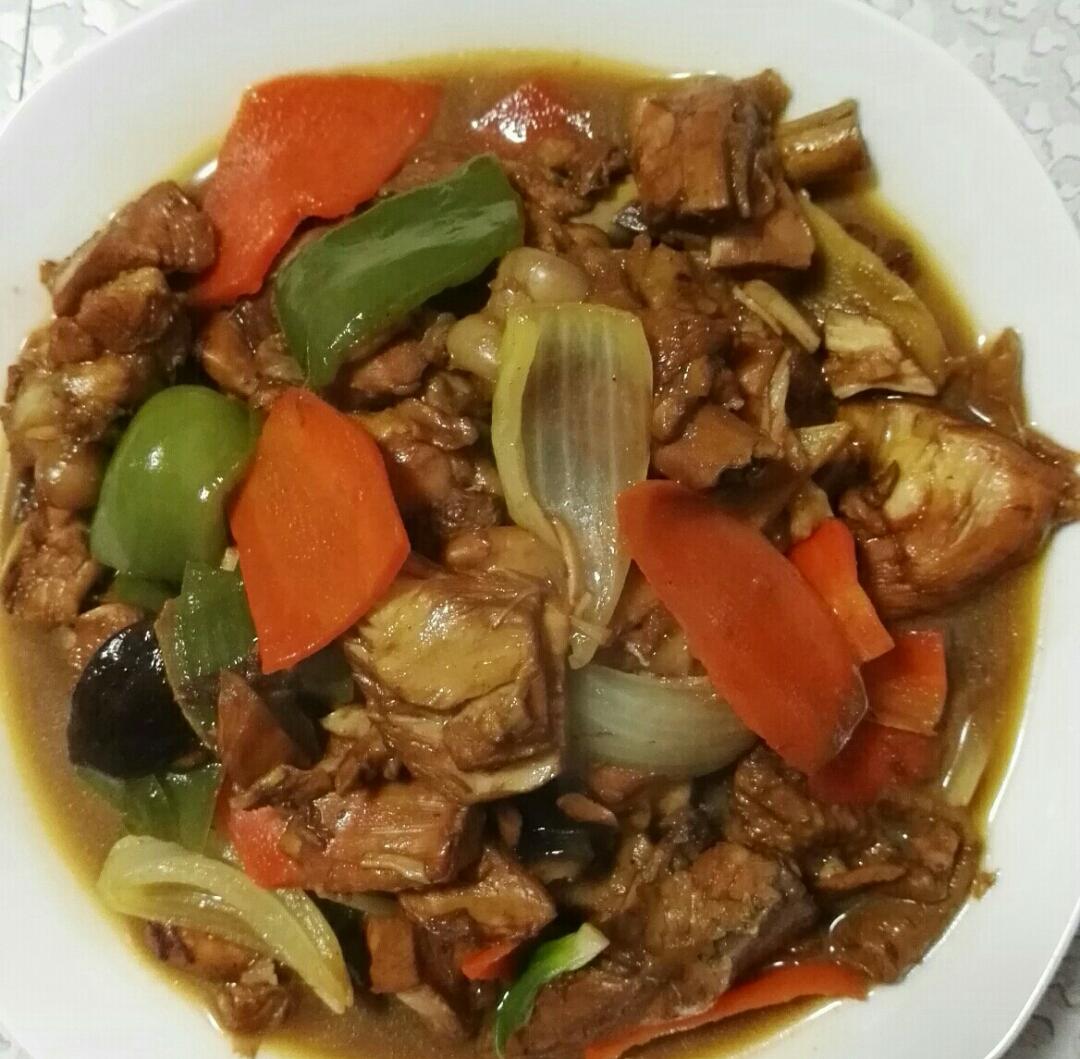 黄焖鸡米饭