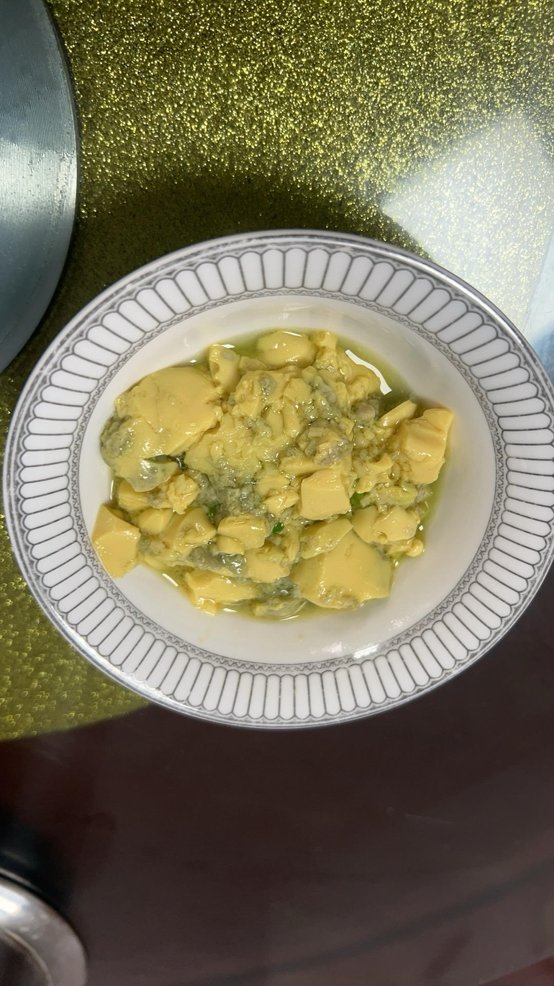 龙虾脑炖蛋