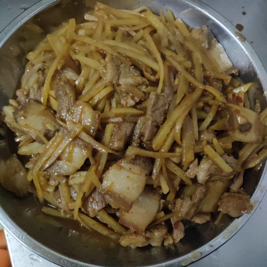 肉末土豆丝盖饭