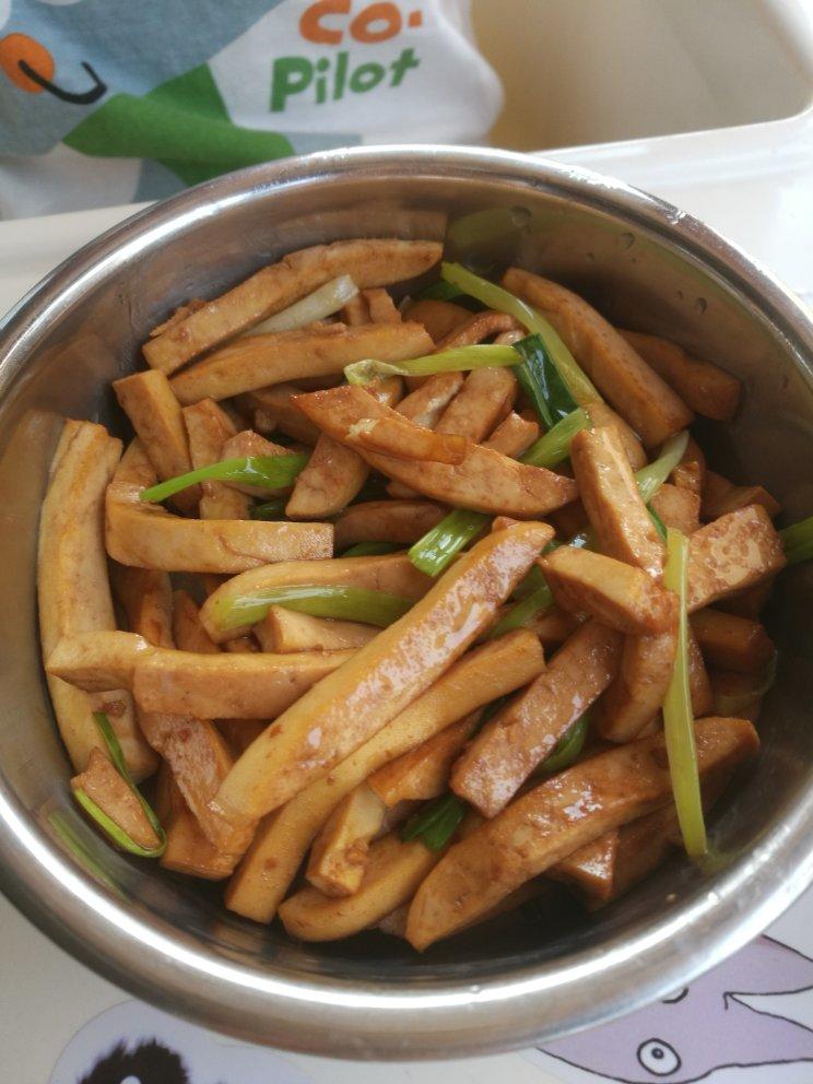 快手家常菜——葱香豆干