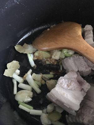 春笋焖肉（Staub铸铁锅）的做法 步骤3
