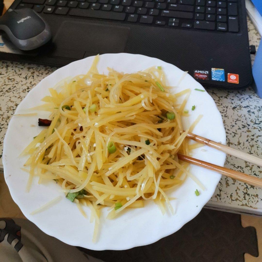 炝拌土豆丝
