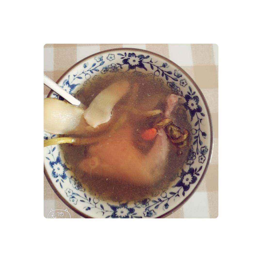 滋阴温补石斛鸽子红枣汤