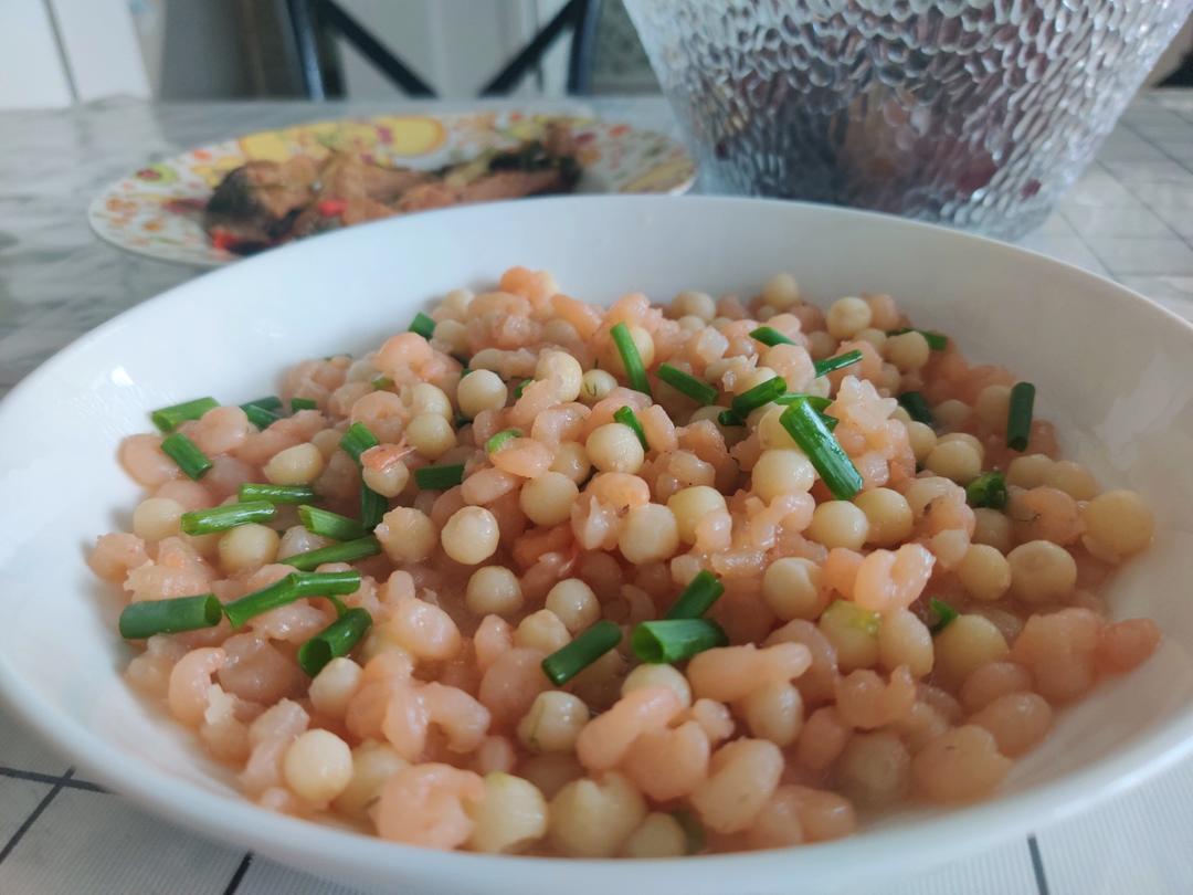 鸡头米炒河虾仁