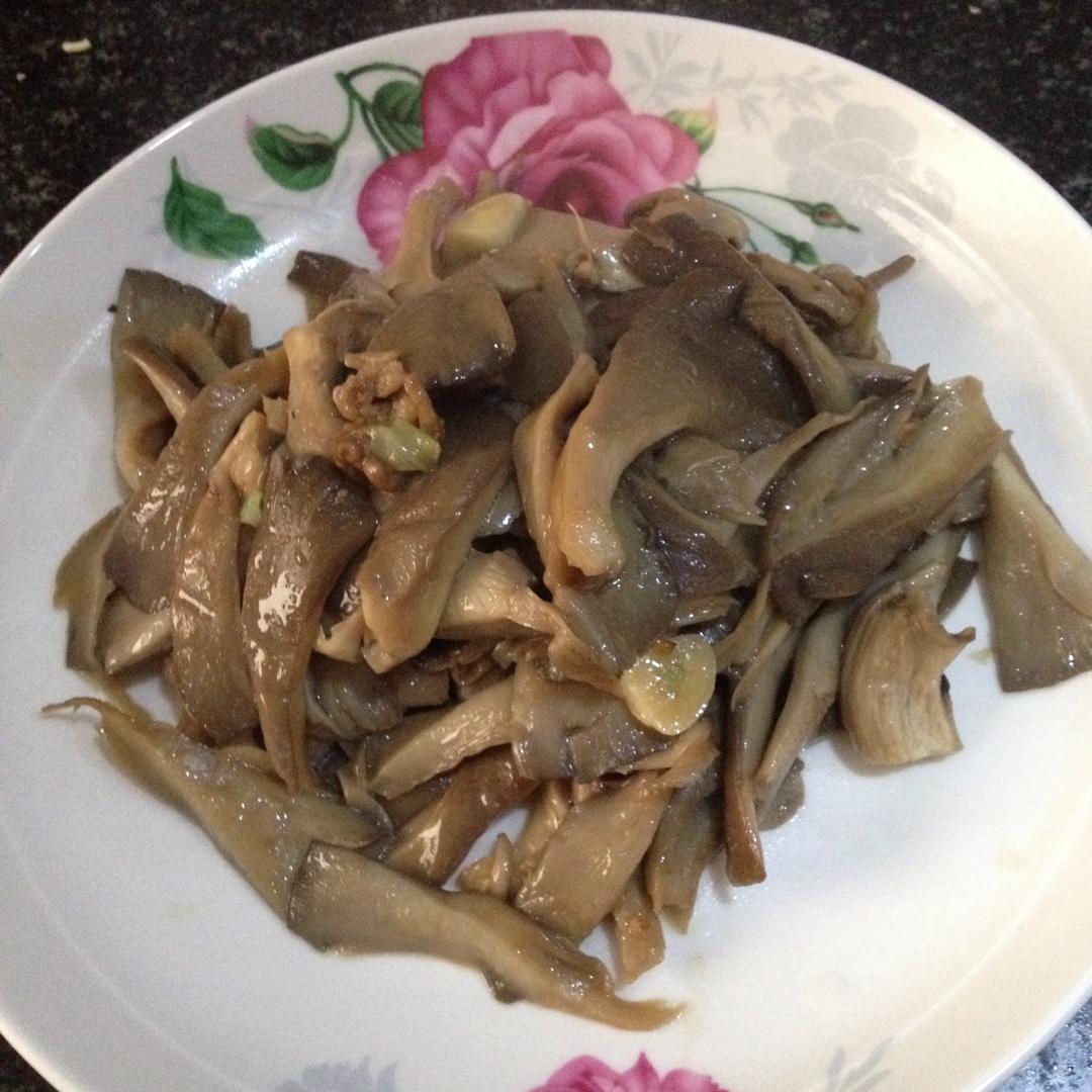 平菇炒肉