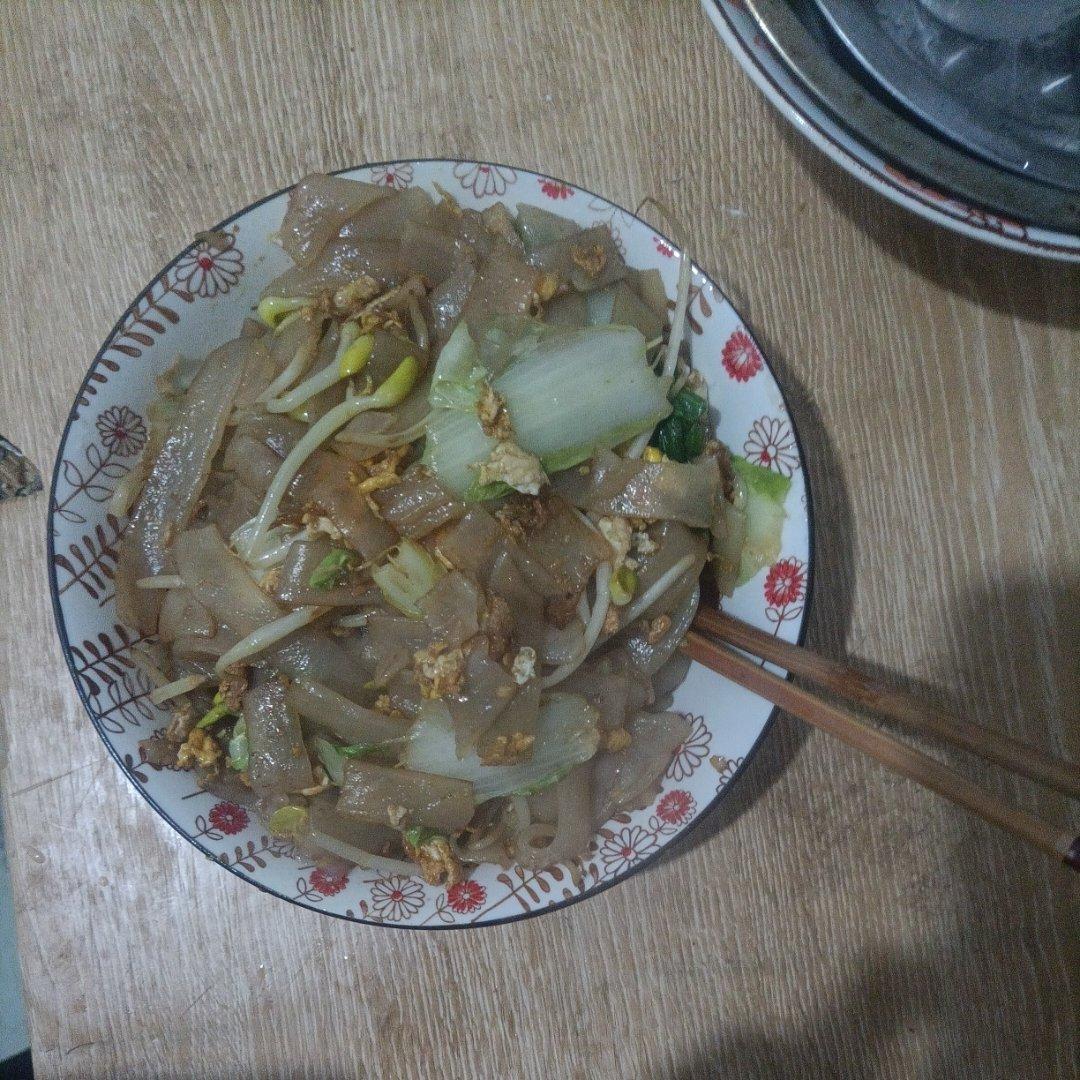 炒河粉