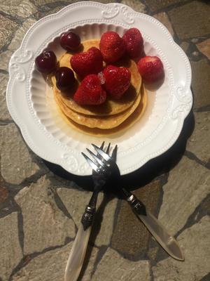 美好的早餐之—Strawberry Pancake的做法 步骤9