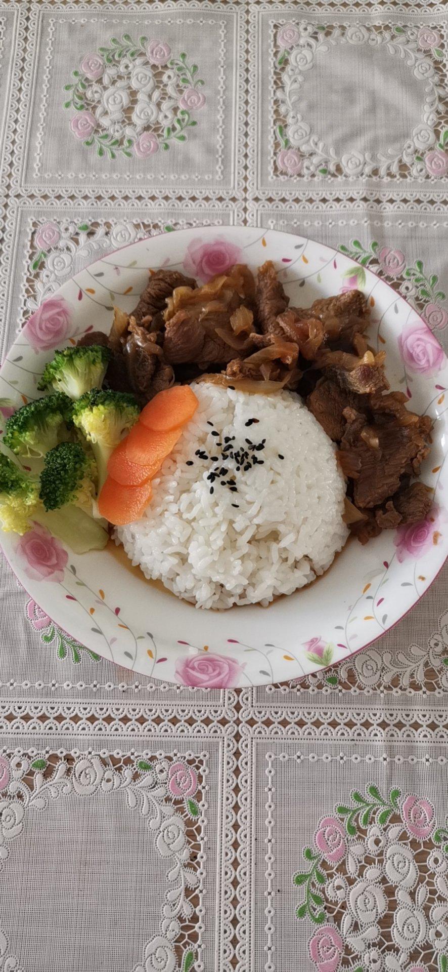 秒杀吉野家的牛肉饭