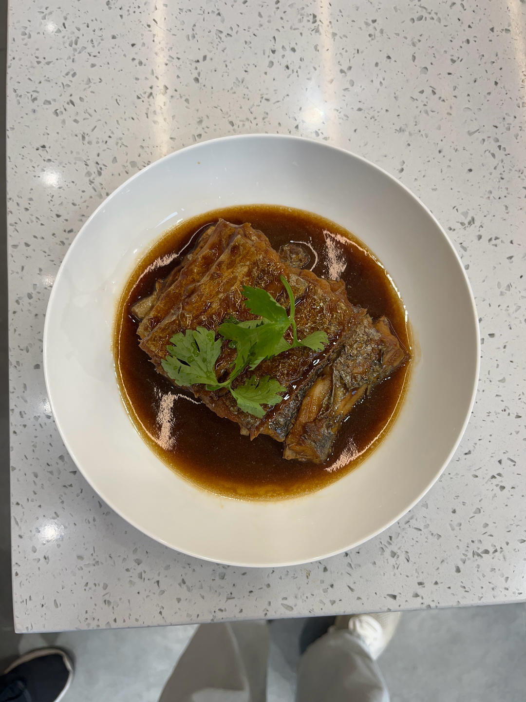 红烧带鱼的家常做法：家的味道，舌尖上的温暖