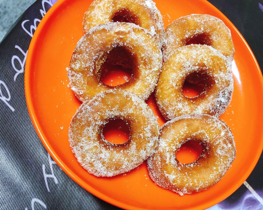 不用烤箱的甜甜圈🍩的做法