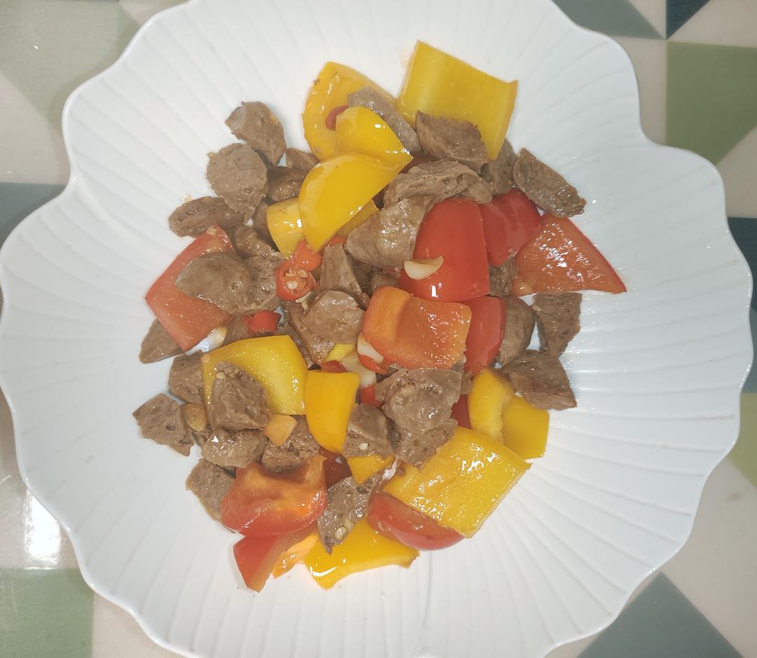 牛肉丸炒彩椒