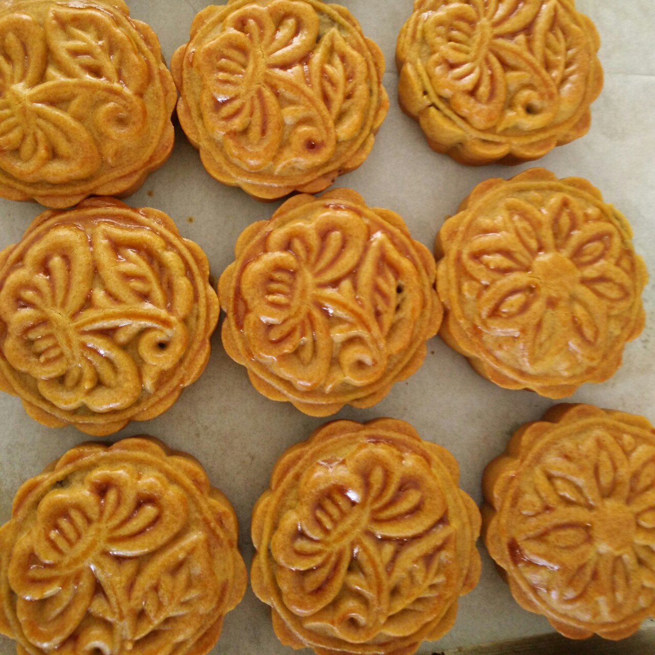 广式月饼——蛋黄莲蓉月饼