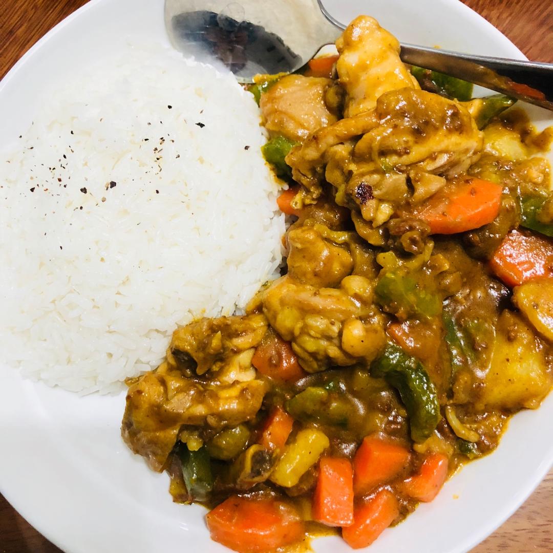 咖喱鸡肉饭