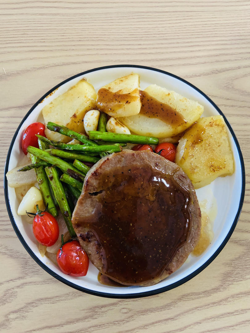 煎牛排🥩+配菜