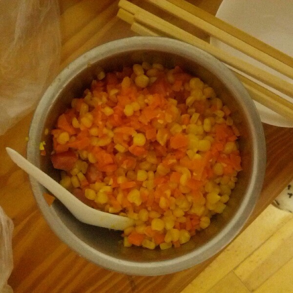 炒玉米胡萝卜丁