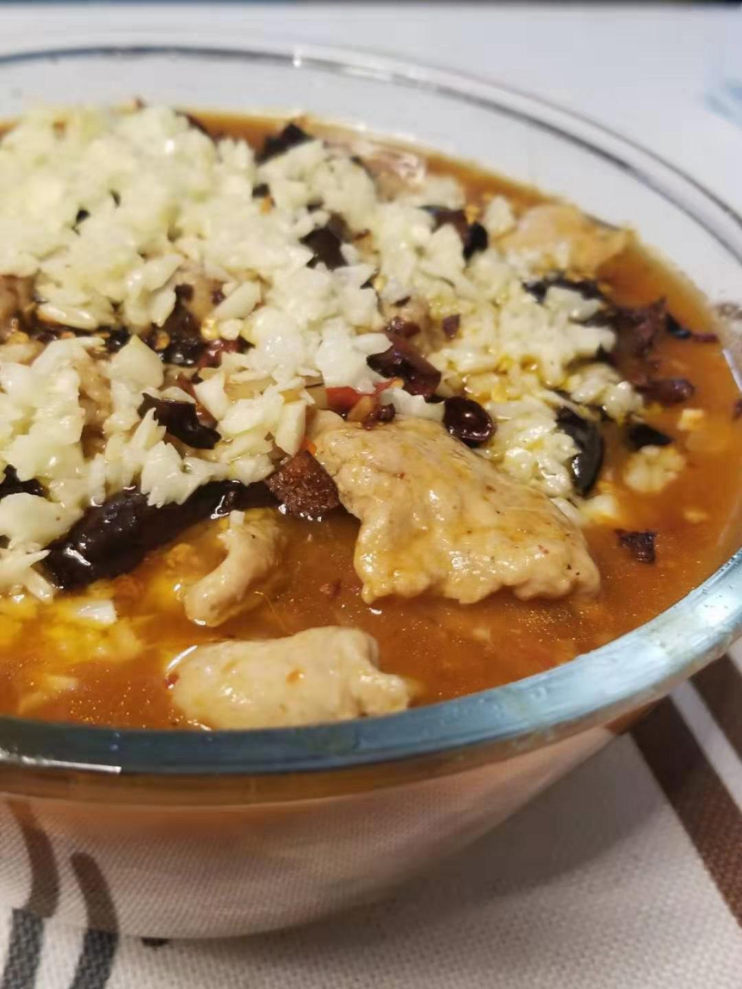 厨师长教你：“水煮肉片”的正宗做法，这味道真的很四川
