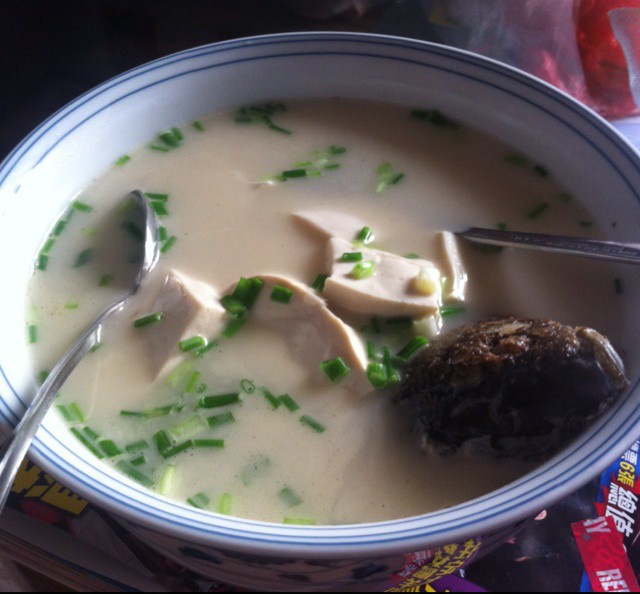 鲫鱼豆腐汤