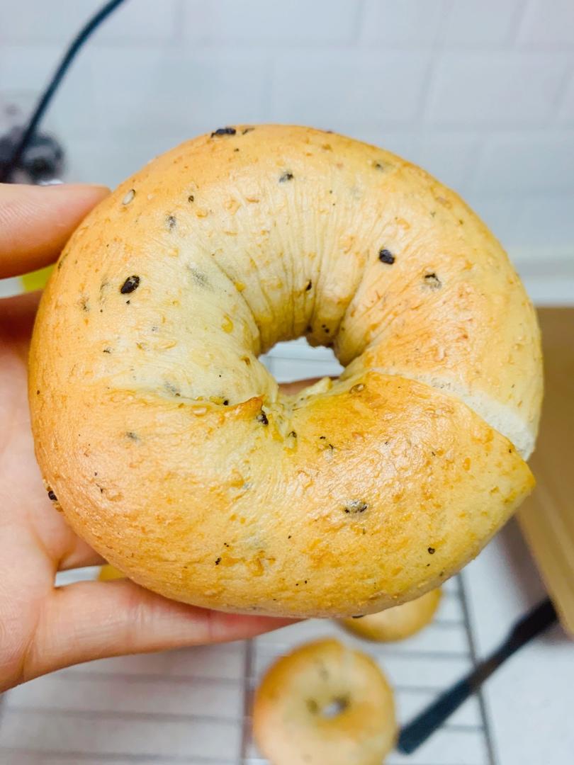 燕麦全麦黑芝麻贝果 100%全麦