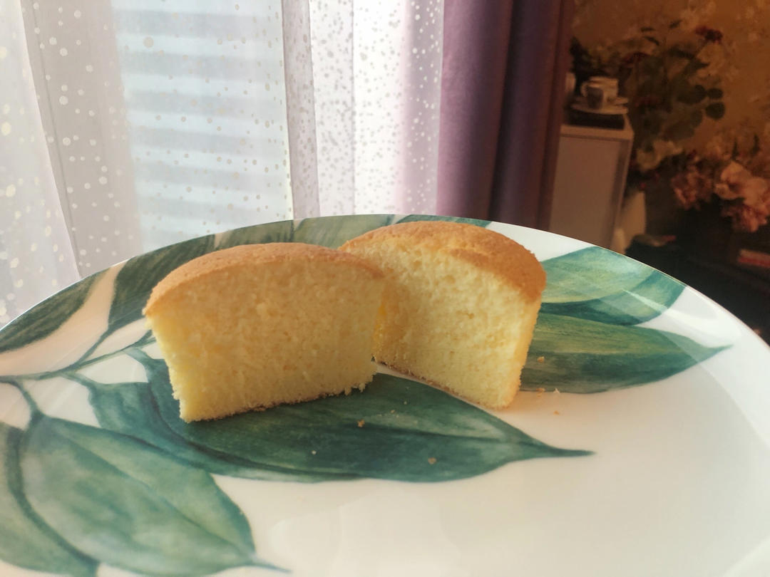 小岛老师的海绵纸杯蛋糕