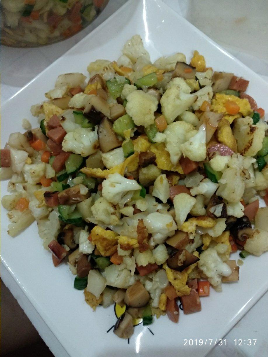 创意减脂餐：减脂花菜炒饭