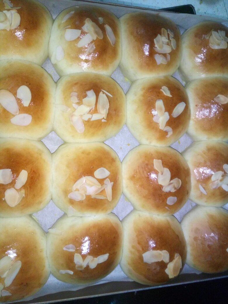 一次性发酵鲜奶油小面包