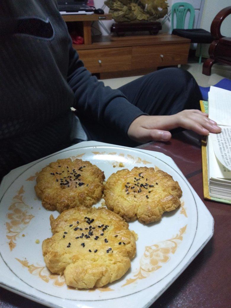 轻轻一按就碎掉的原味桃酥（不输猪油版）