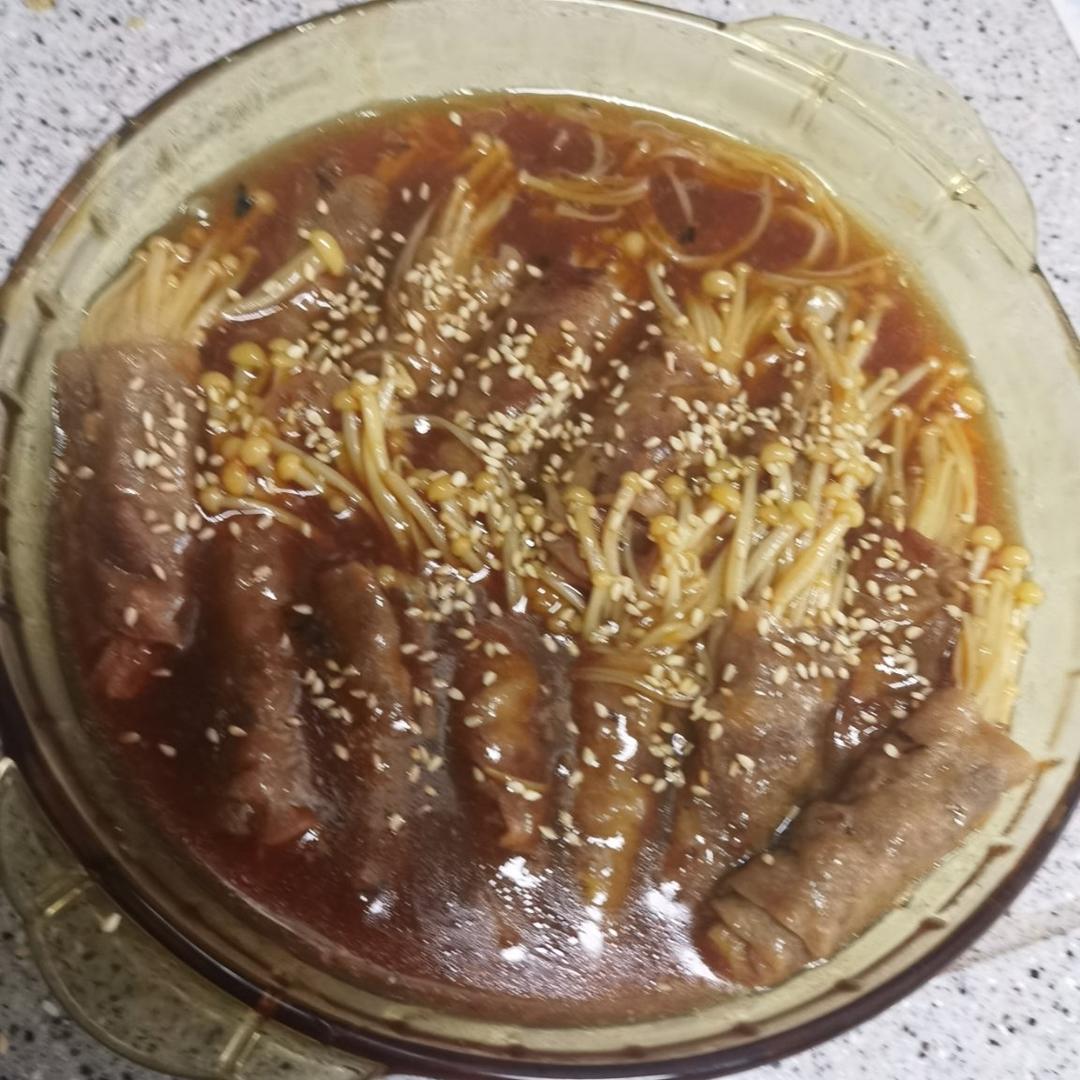 好吃到舔盘的肥牛金针菇卷