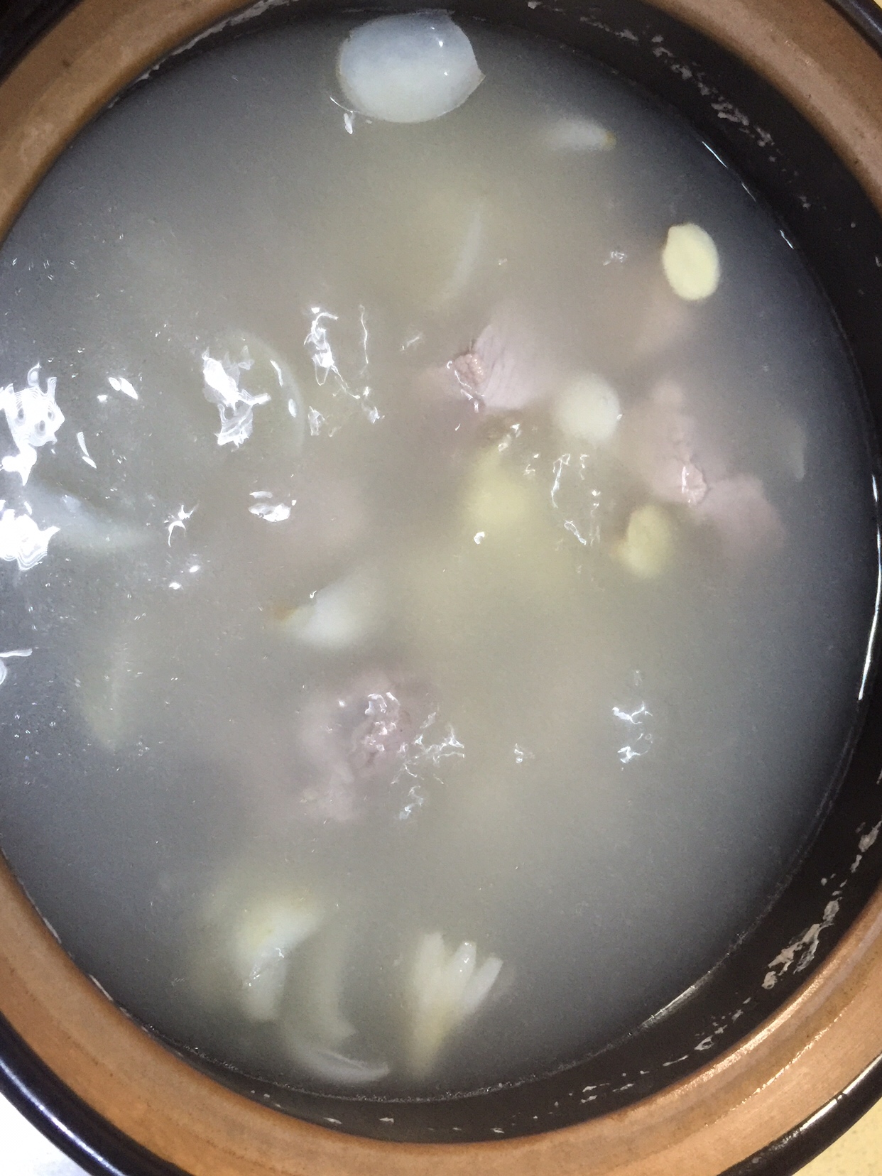 鲜甜～新鲜莲子百合汤的做法 步骤3