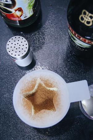 百利甜牛奶咖啡（雀巢咖啡醇品）的做法 步骤5