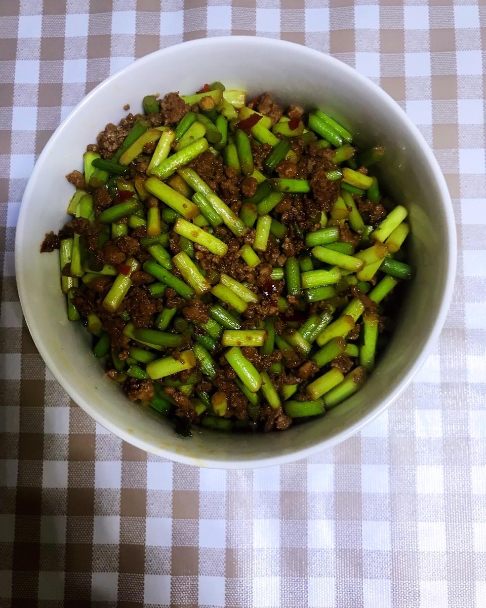下饭菜～蒜苔肉末