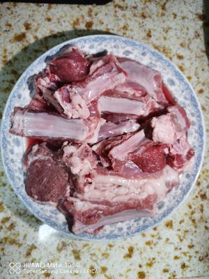 宁夏人吃的清炖羊肉超简单做法！的做法 步骤1