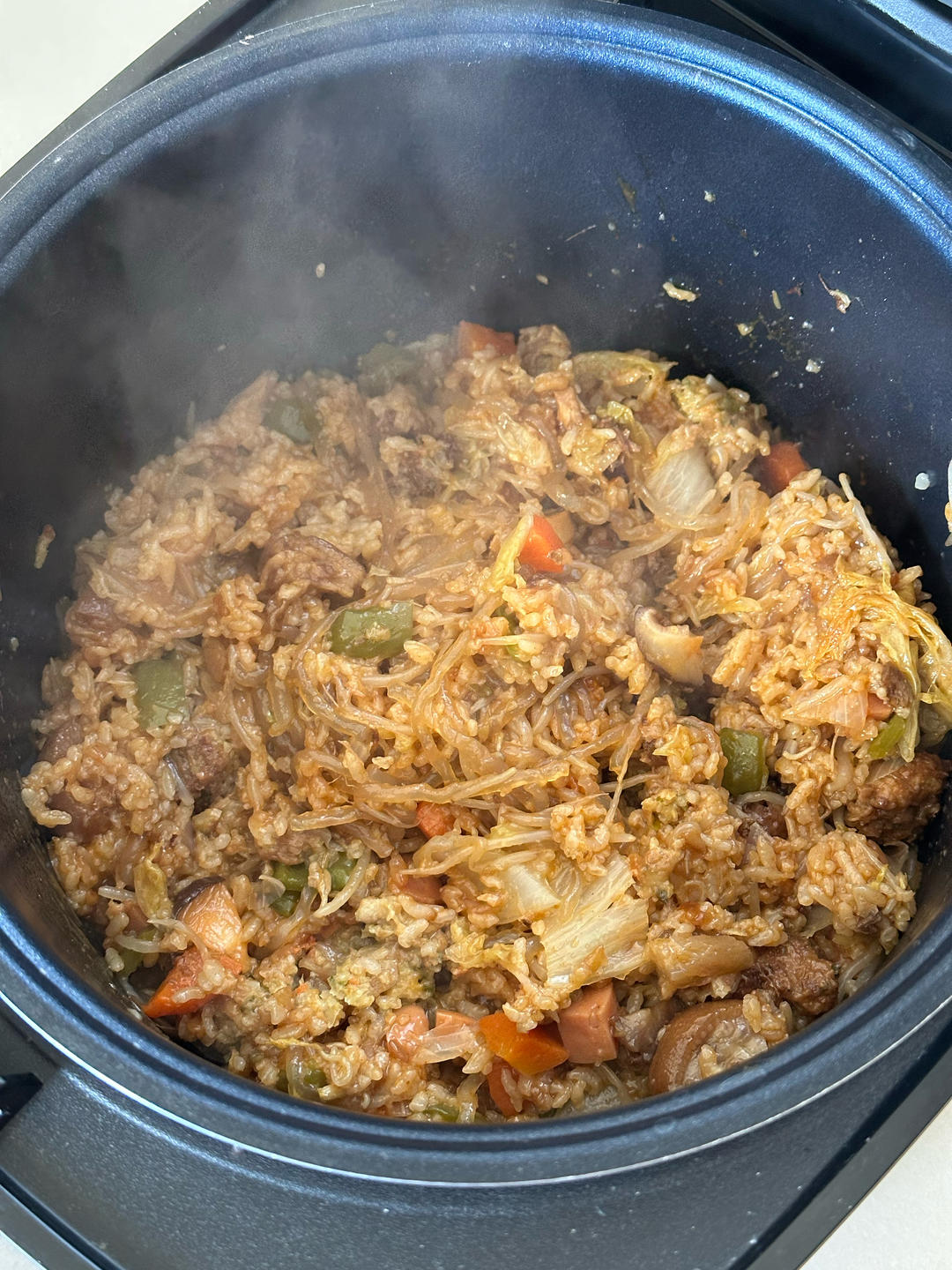 免炒一锅出！白菜豆芽粉条焖饭