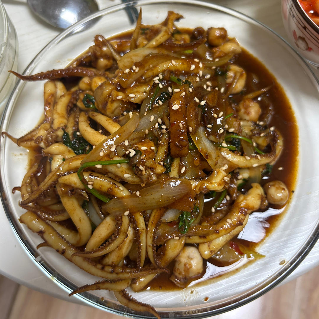 超下饭的孜然鱿鱼须，香辣爽嫩，比烧烤还好吃