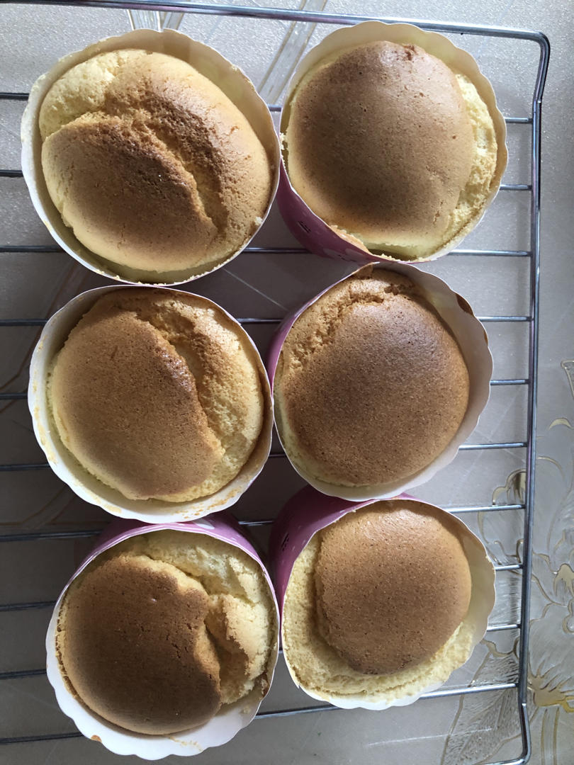 纸杯蛋糕 8寸戚风蛋糕的量