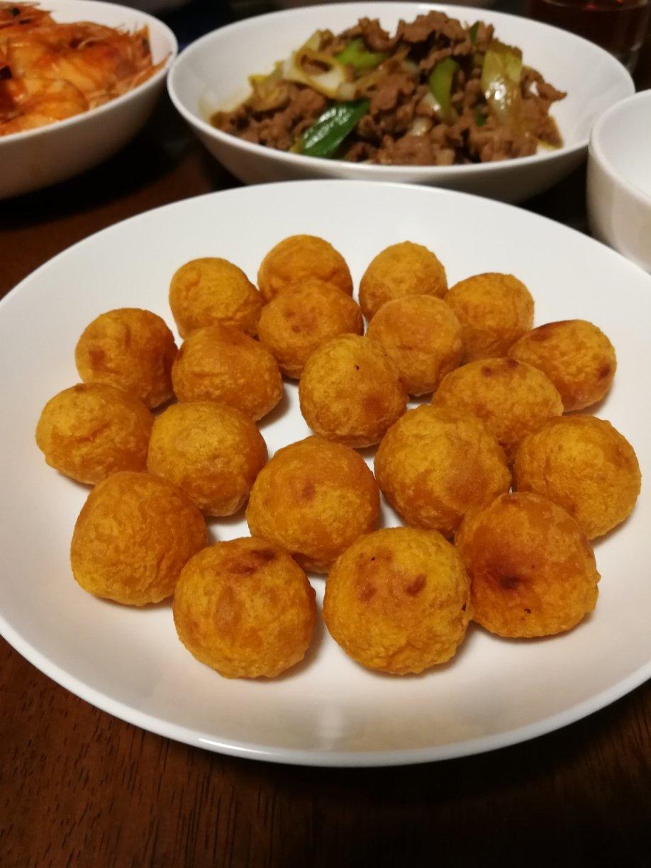 妈妈教炸的红薯丸子