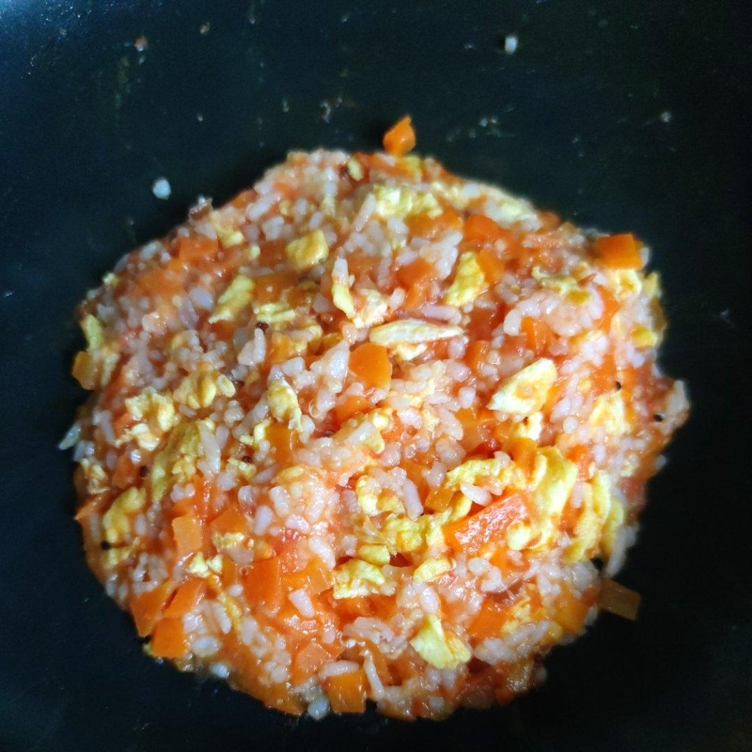 西红柿鸡蛋奶酪炒饭