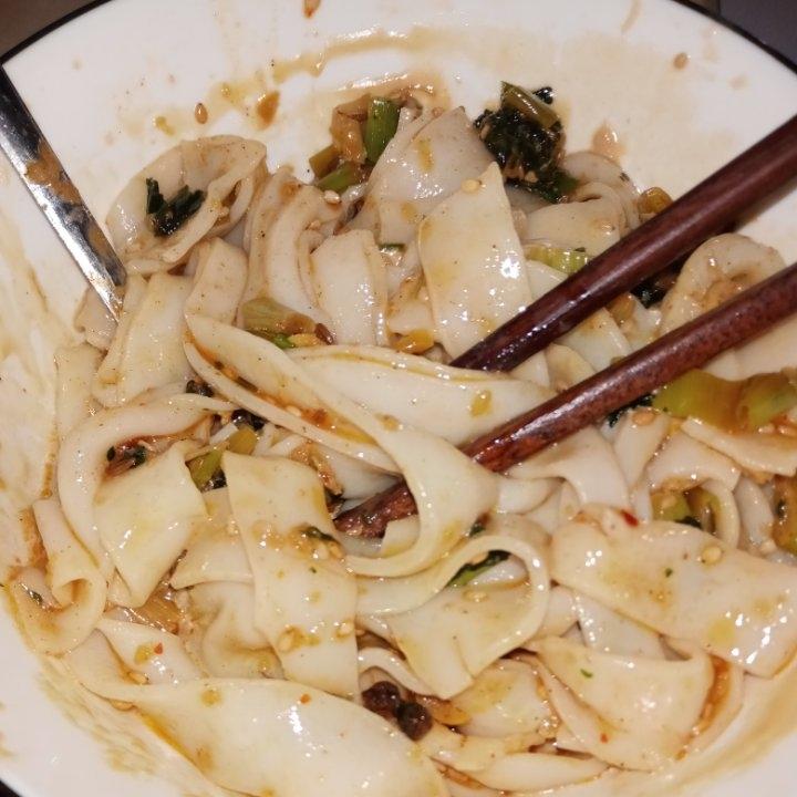 凉拌凉皮