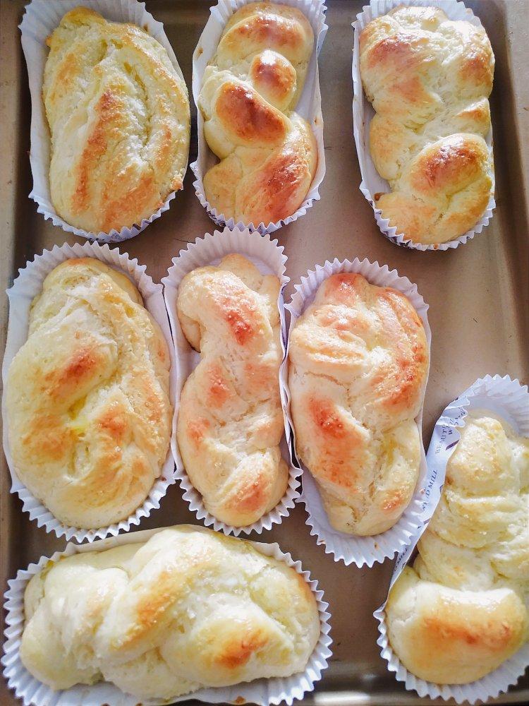 椰蓉淡奶油面包(一次发酵)附椰蓉馅做法