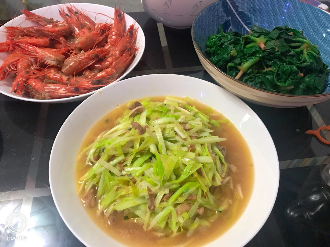 夜宵党“香辣蒜蓉酱”（蒜蓉虾，烤扇贝，生蚝，粉丝花甲，金针菇）