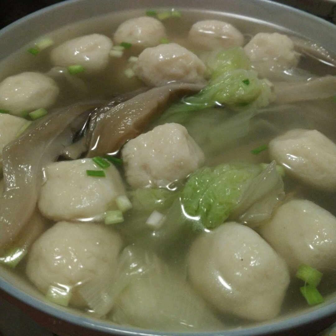 平菇鱼丸汤