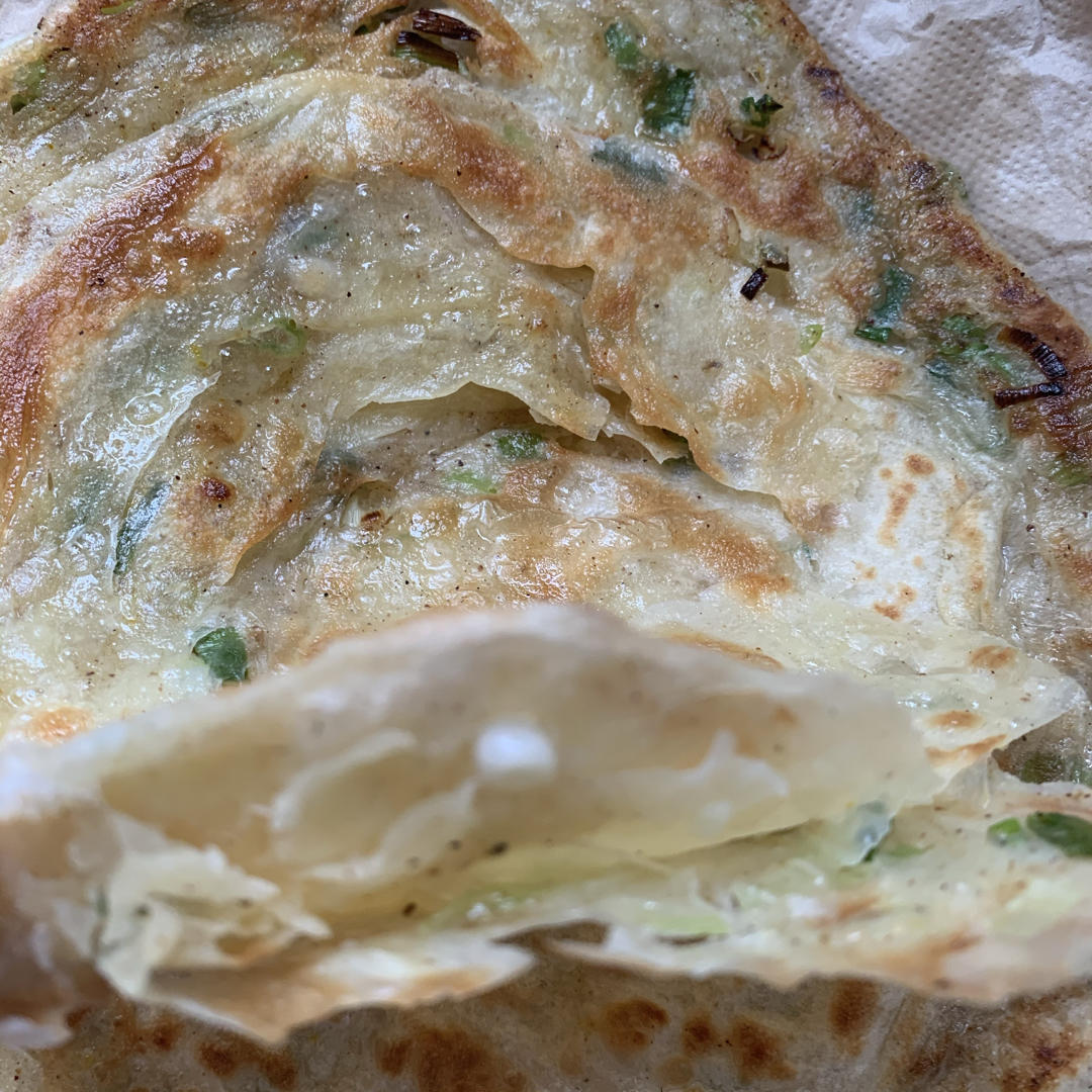 家常鸡蛋葱油饼 凉了也不硬 外酥里软 媲美早餐店 附细节视频详解