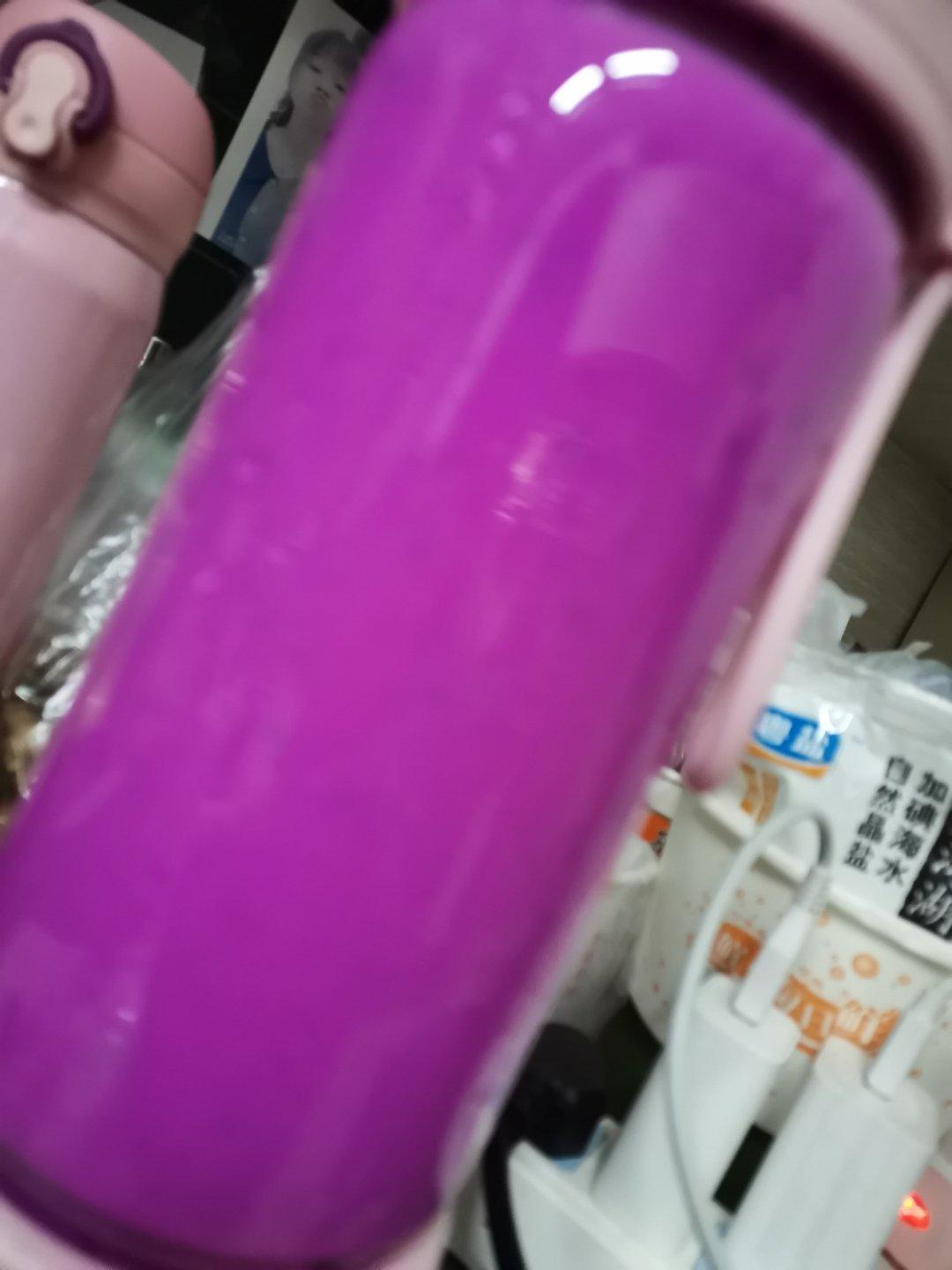 红肉火龙果酸奶昔