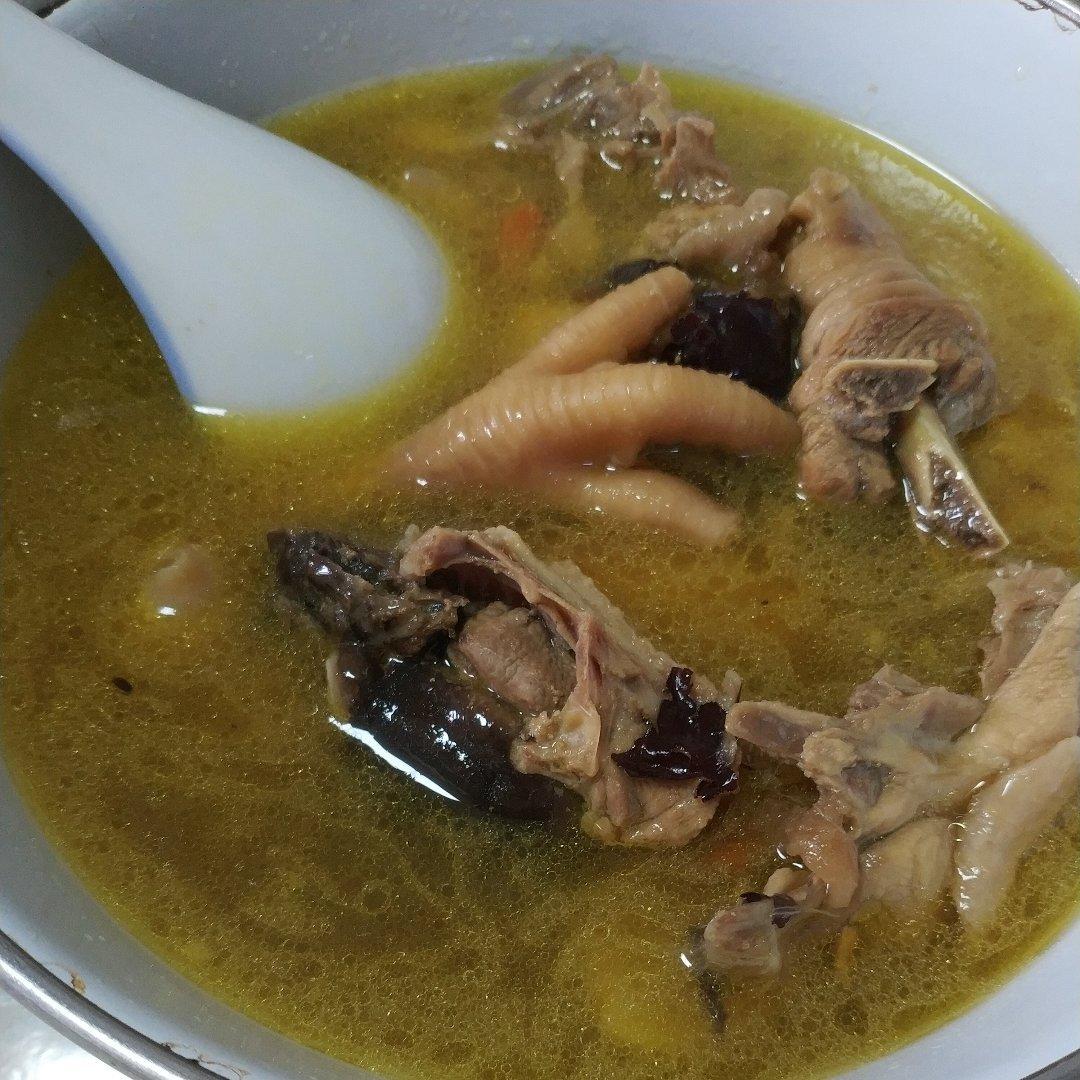 小白的迷妹做的土鸡汤