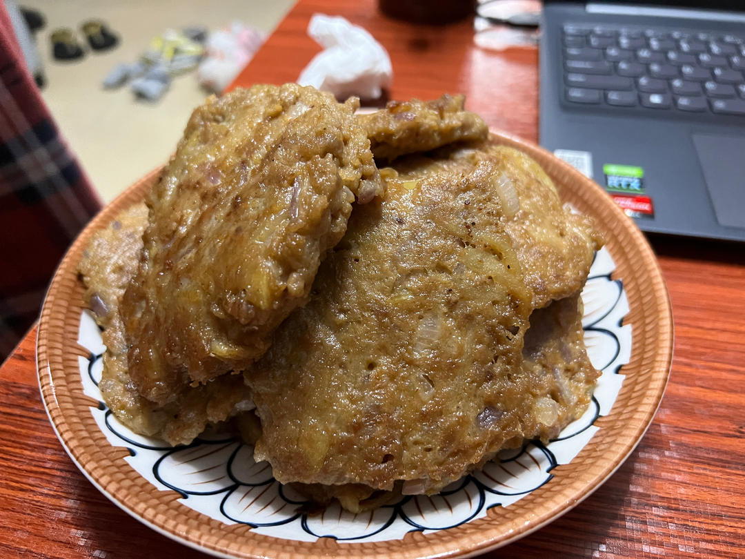 黄油香煎土豆肉饼
