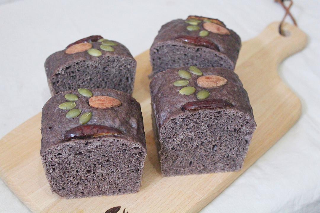 奶香黑芝麻发糕